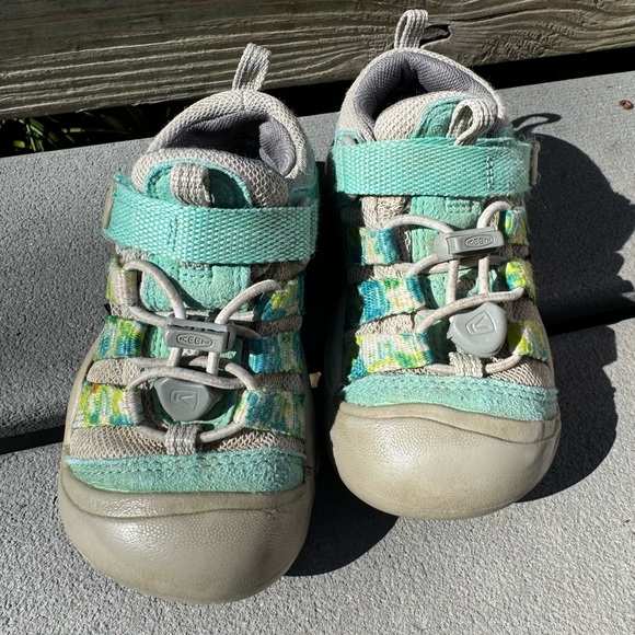 KEEN Unisex Newport H2sho Casual Breathable Comfortable Running Shoes for Kids - Picture 3 of 5